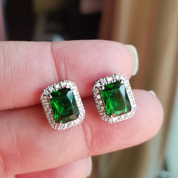 Swarovski Elements 925 Sterling Silver Emerald Green HaloEarrings NEW - Picture 6 of 14